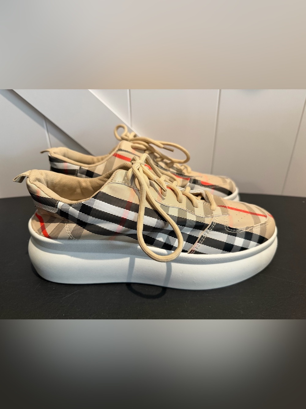 Casual Plaid Lace-Up Sneakers - Beige - Picture 5 of 8